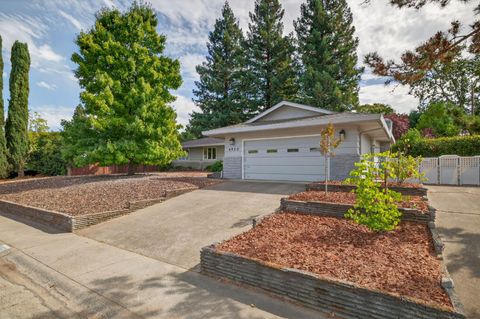 4920 Patric Way Carmichael CA 95608