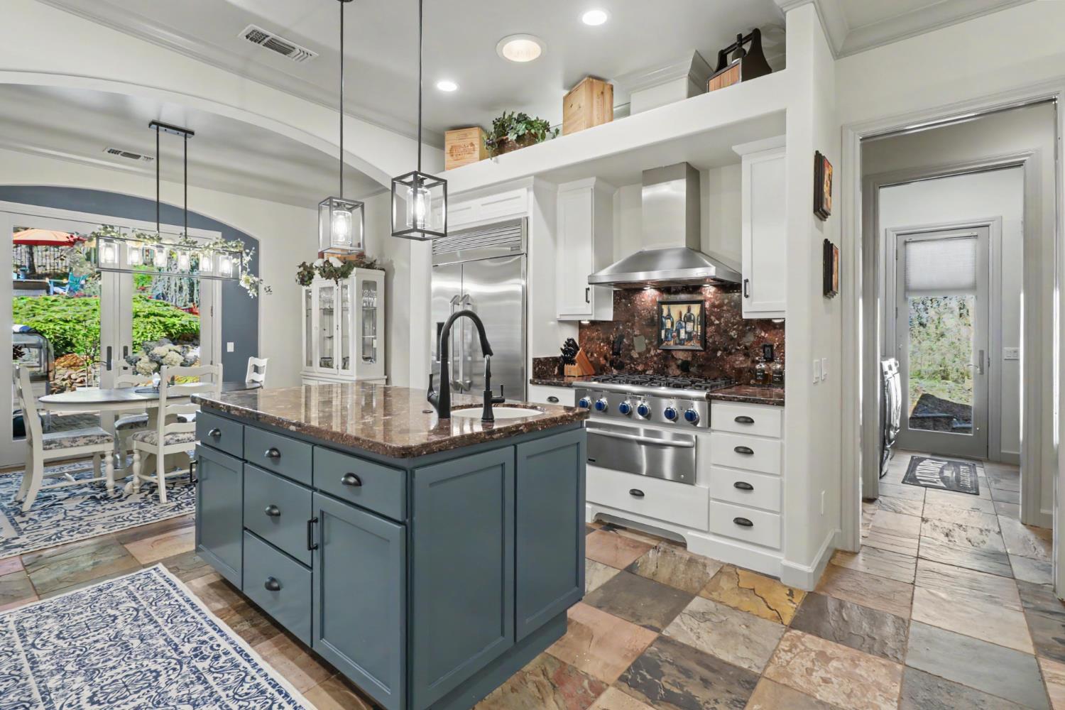 9537 Upper Valley Road