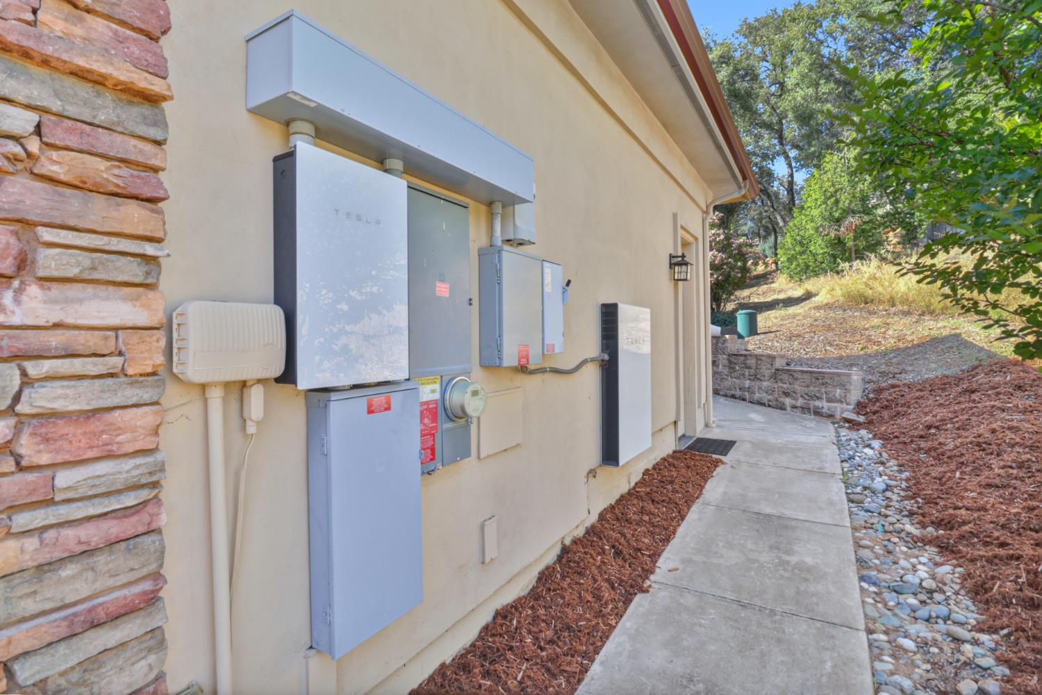 9537 Upper Valley Road