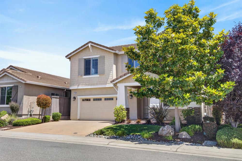 3156 Golden Trail Street