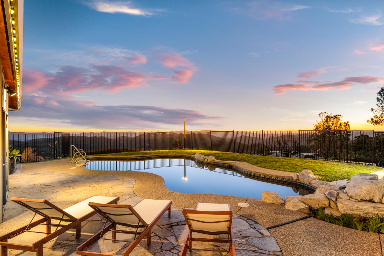 984 Crestview Drive
