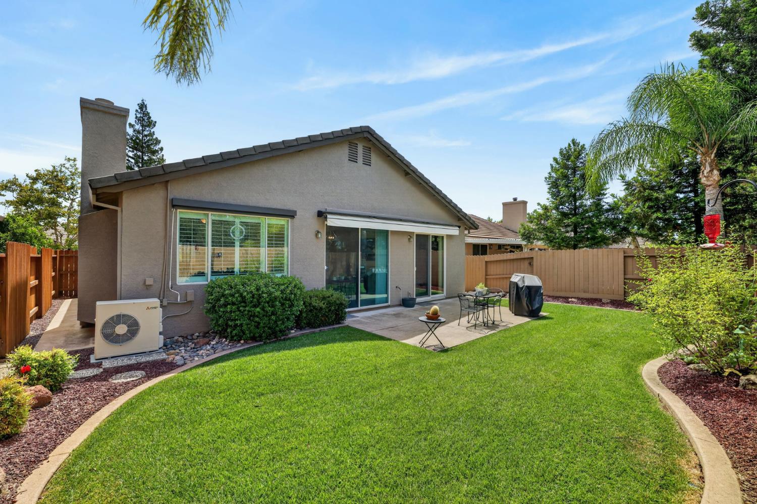 906 Rathbone Circle