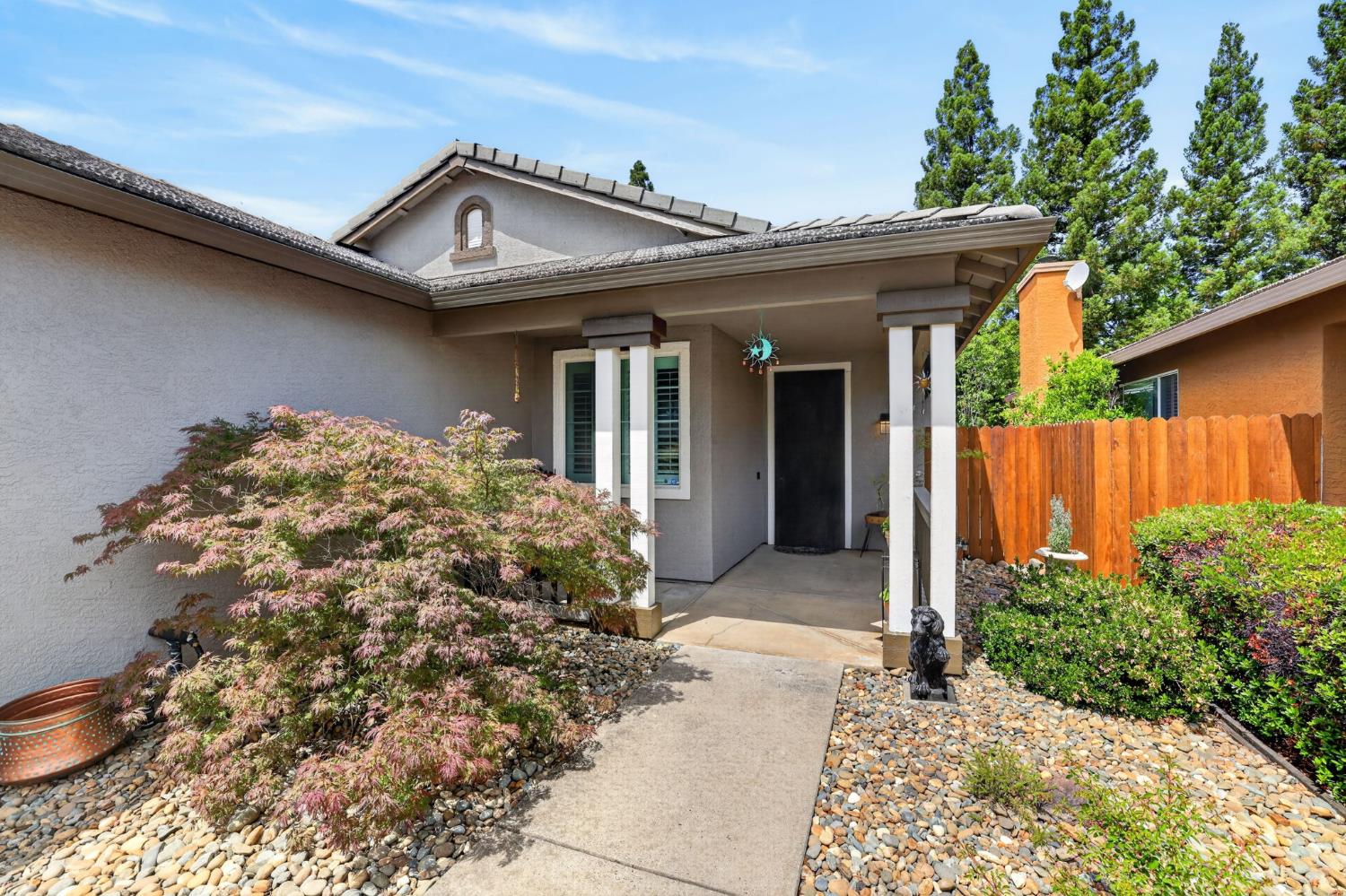 906 Rathbone Circle