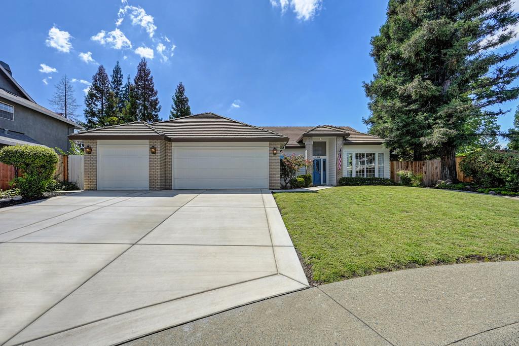 3512 Fieldcrest Court