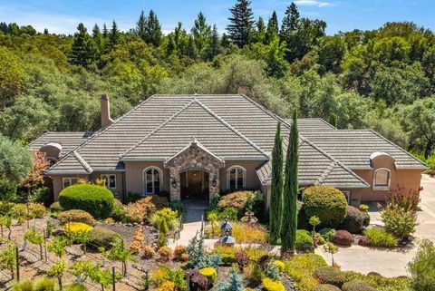 2620 Vineyard Drive Auburn CA 95603