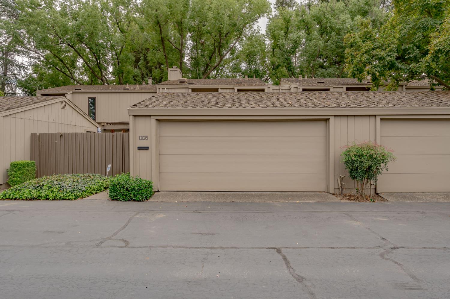 1063 Commons Drive