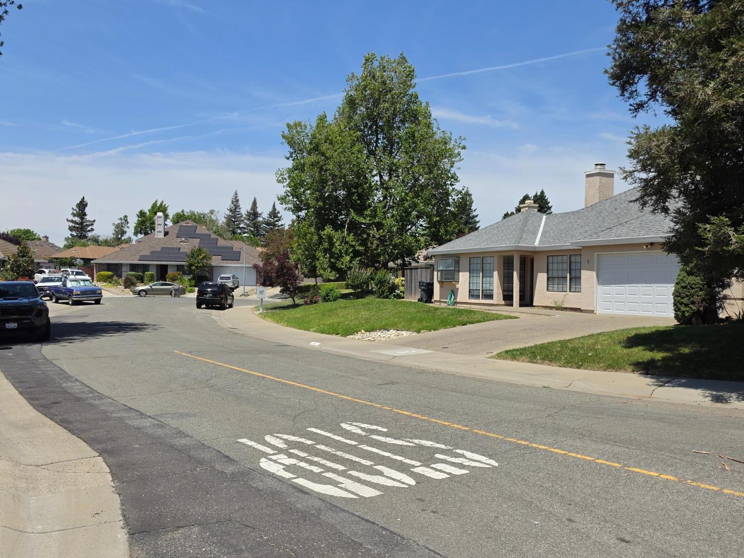 1 Sandhill Ct