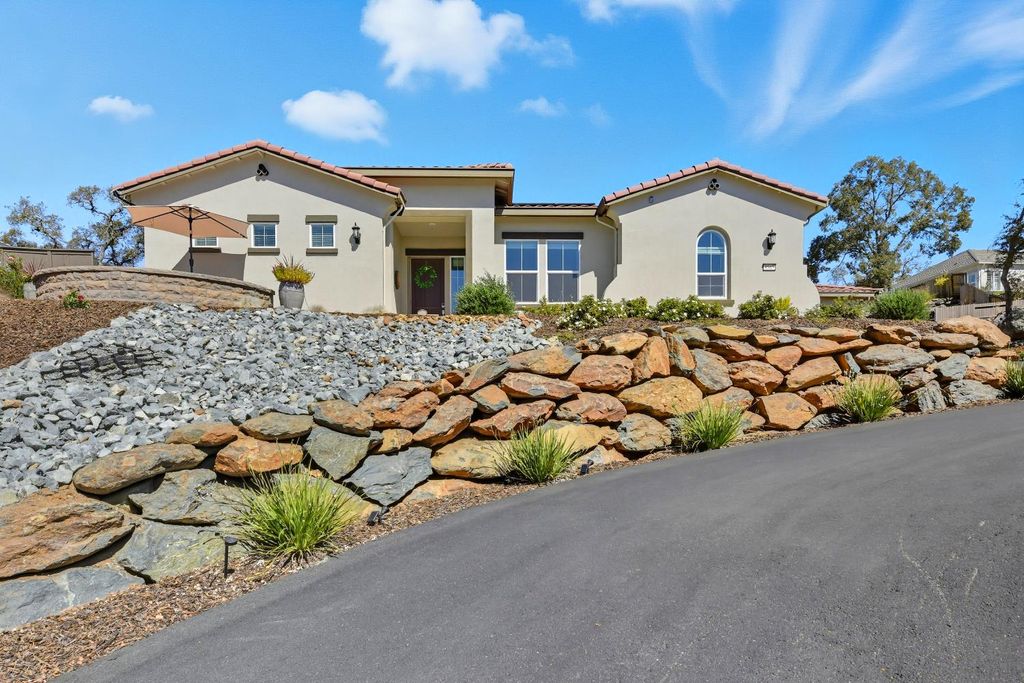 Photo of 8567 Zinfandel Pkwy, Plymouth, CA 95669 (MLS # 225124784)