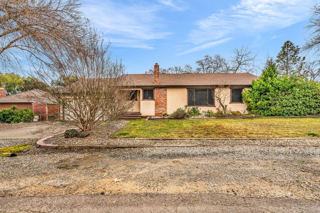 Photo of 8758 Corinne Drive, Orangevale, CA 95662 (MLS # 226004863)