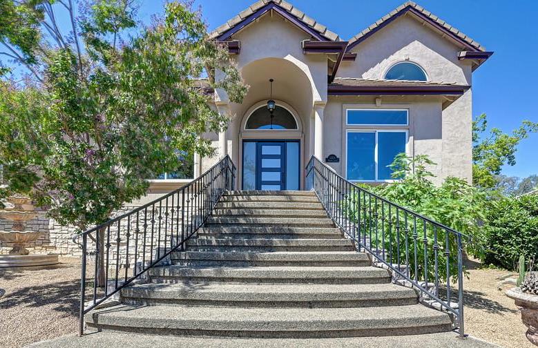3206 Warren Lane
