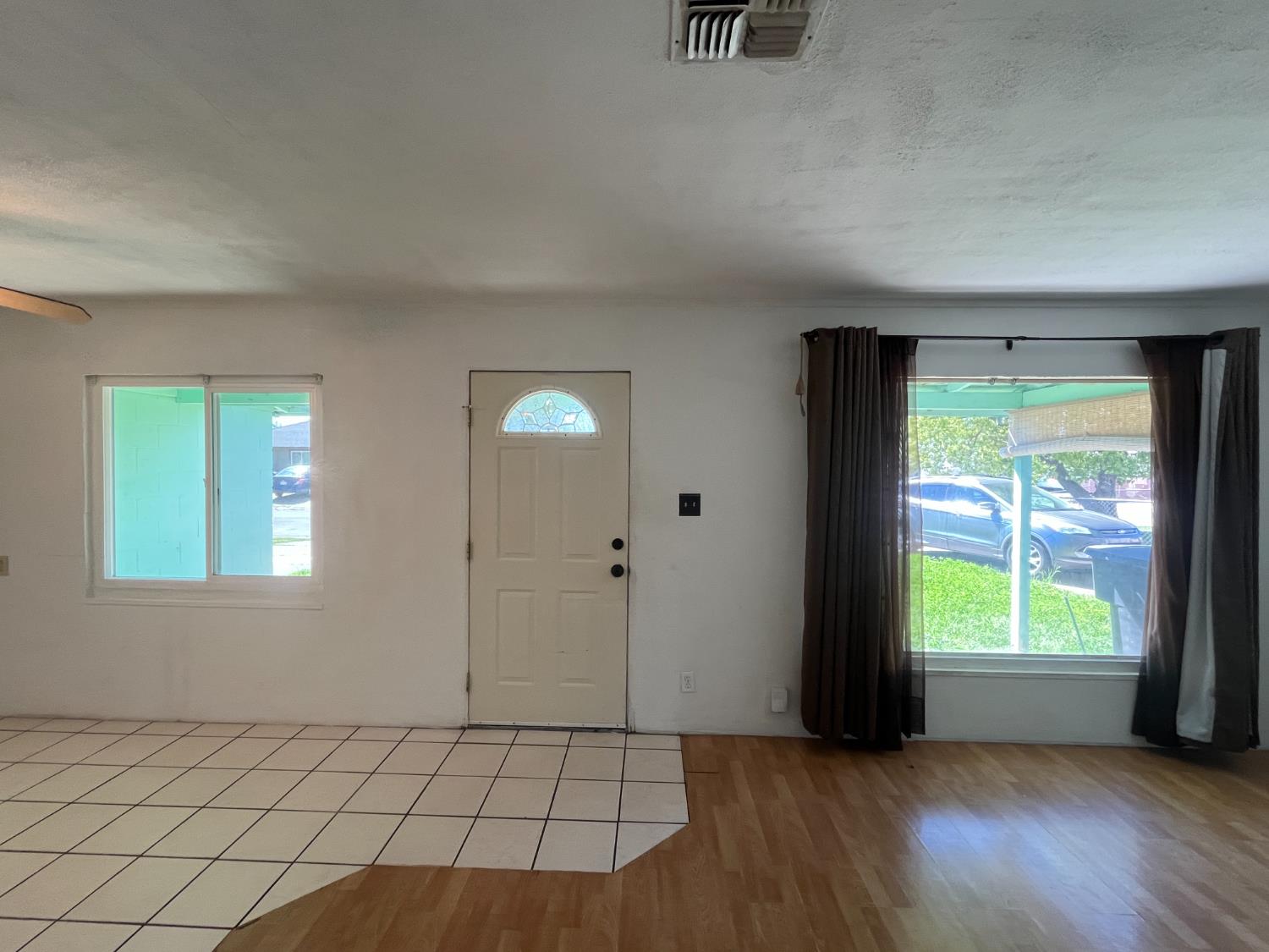 3318 Horseshoe Drive