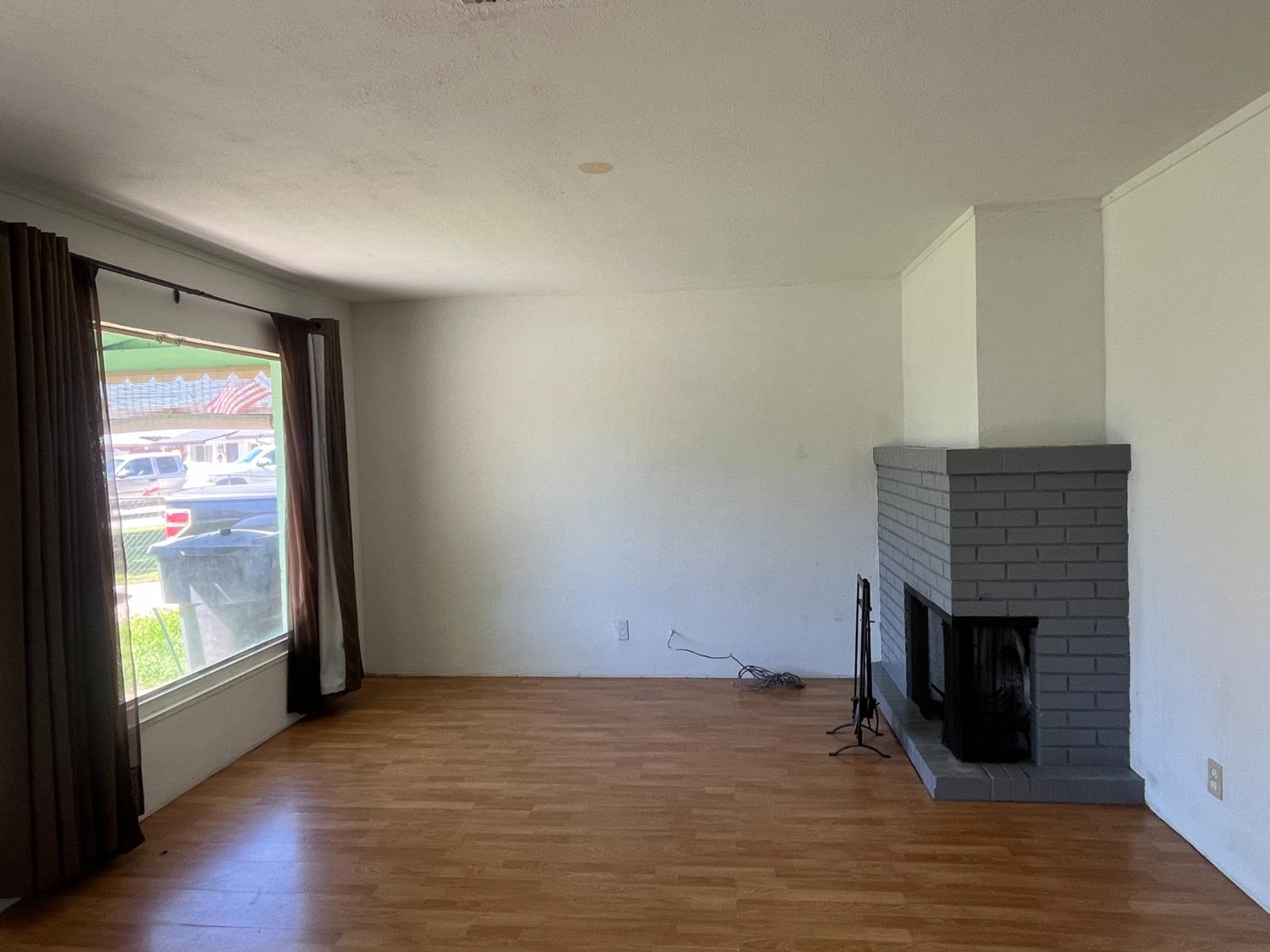 3318 Horseshoe Drive