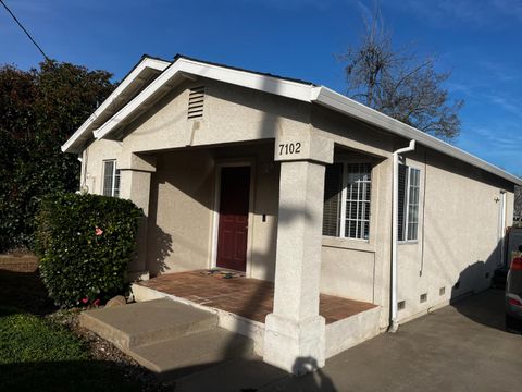 7100 Linda Vista Drive Citrus Heights CA 95610