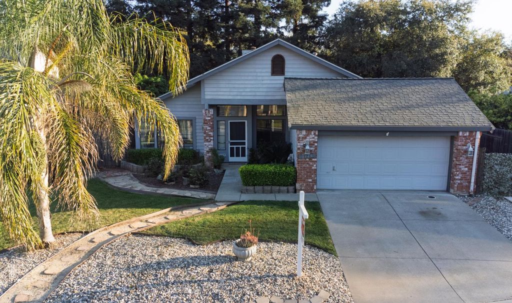 Photo of 8949 Laguna Place Way, Elk Grove, CA 95758 (MLS # 226033388)