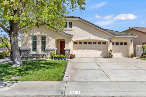 9701 Mckenna Drive, Elk Grove, CA 95757 - MLS#: 225040885