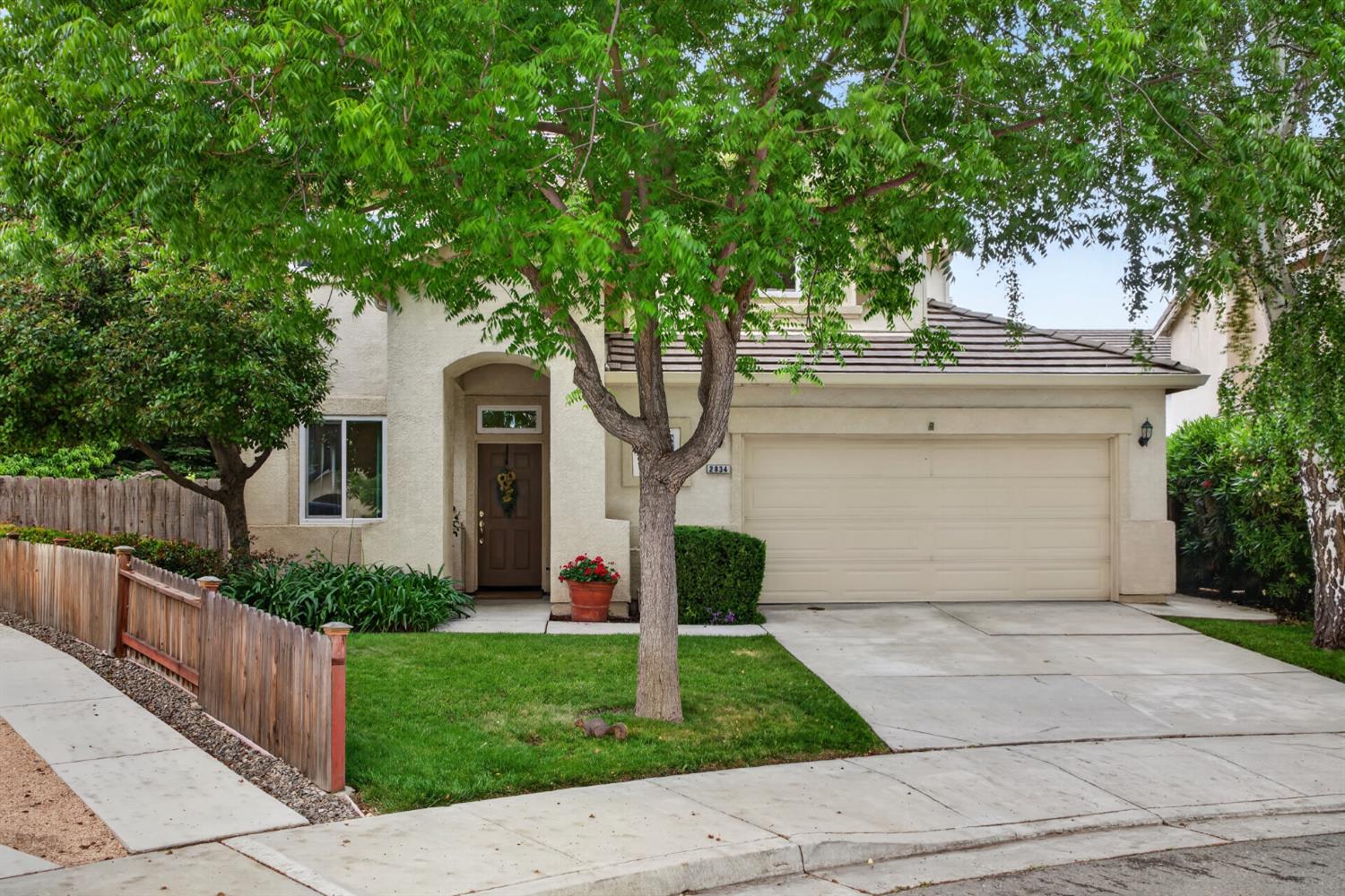 2834 Hawkins Court