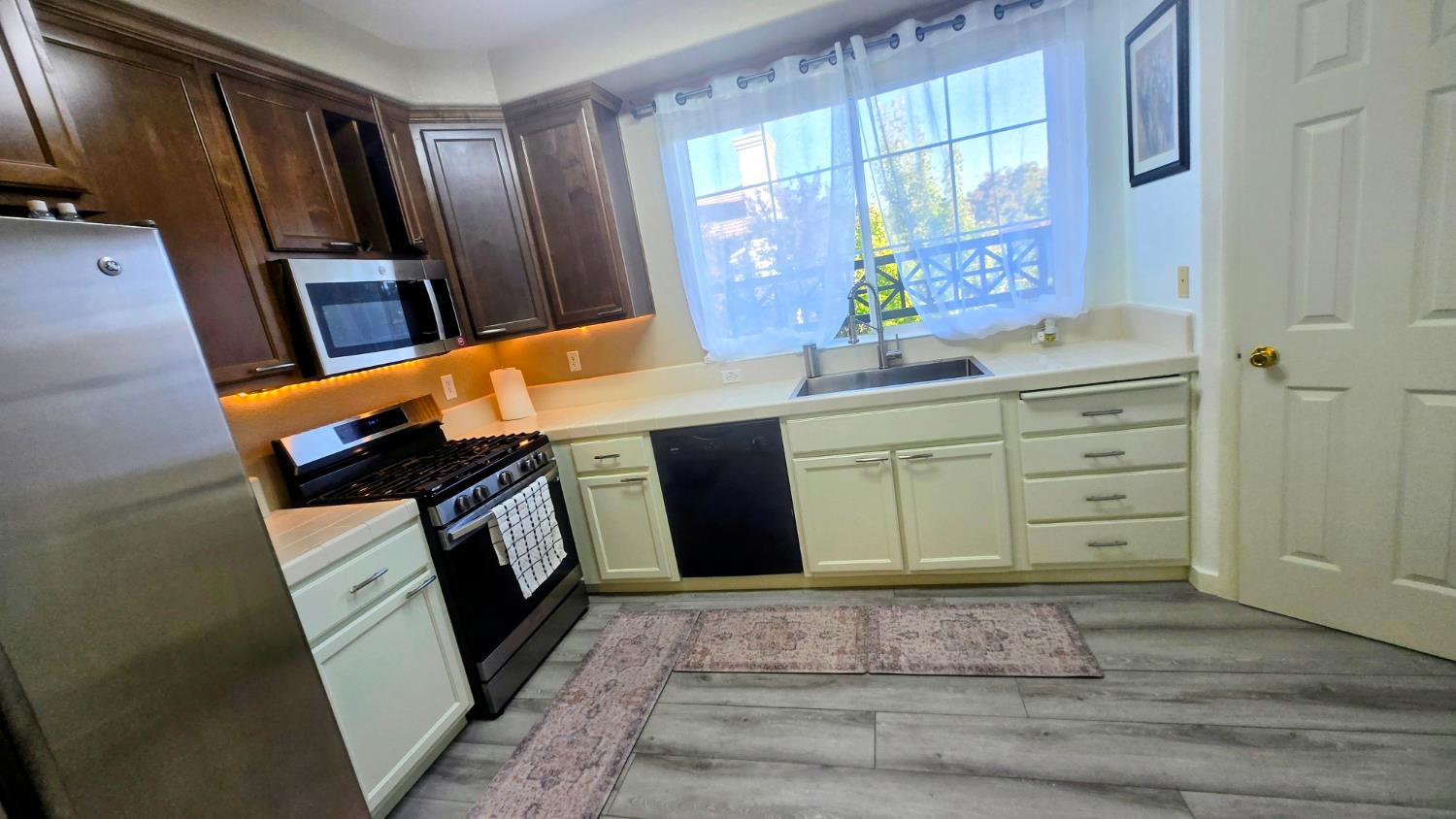 2001 Club Center Drive 1140