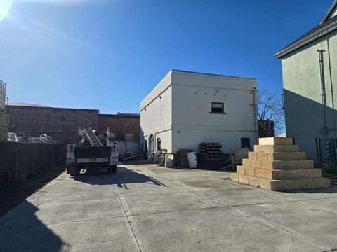 814 E Channel Street Stockton CA 95202