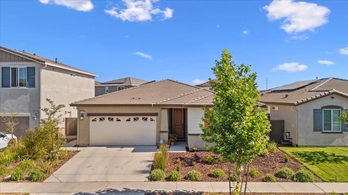 2115 Knotty Pine Way