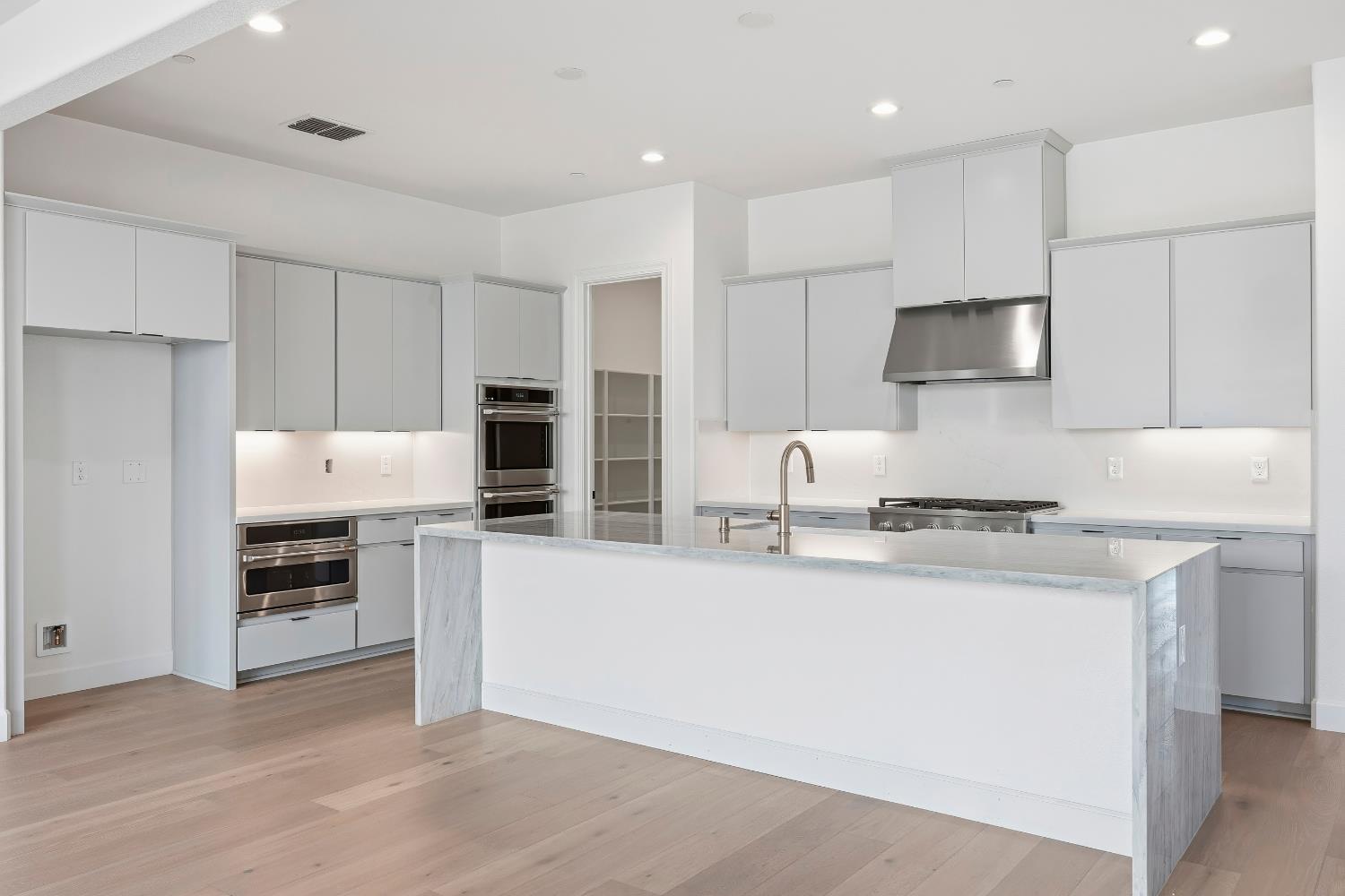 4530 Dewey Oak Drive