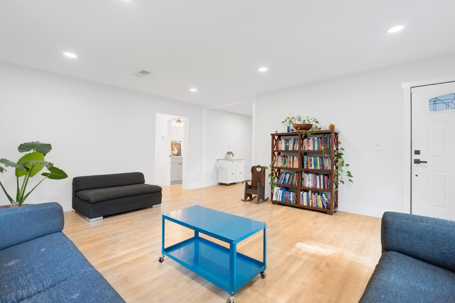 908 Craig Place