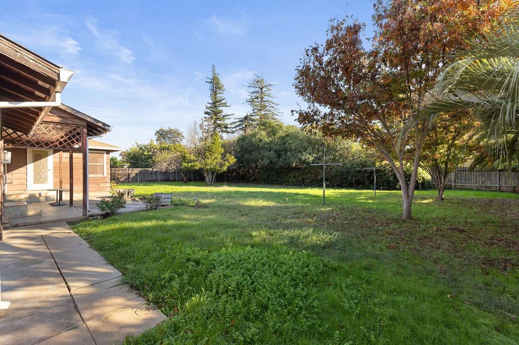 Photo of 3330 Potter Lane, Sacramento, CA 95821 (MLS # 225147110)