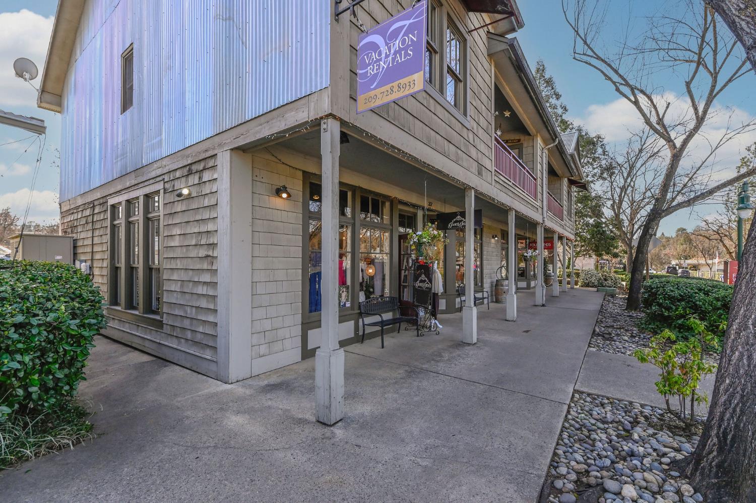 207 Main Street