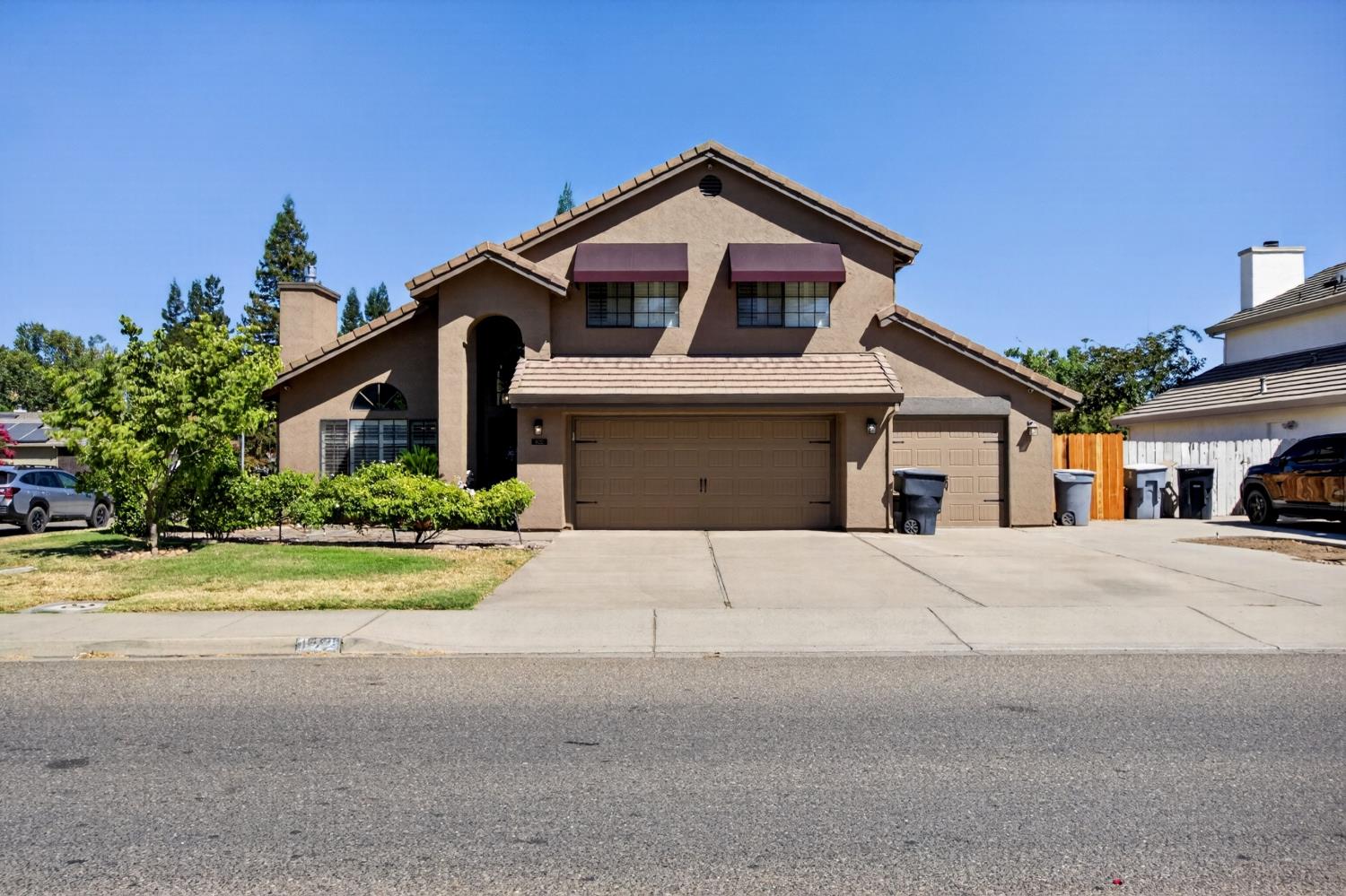 822 River Avenue