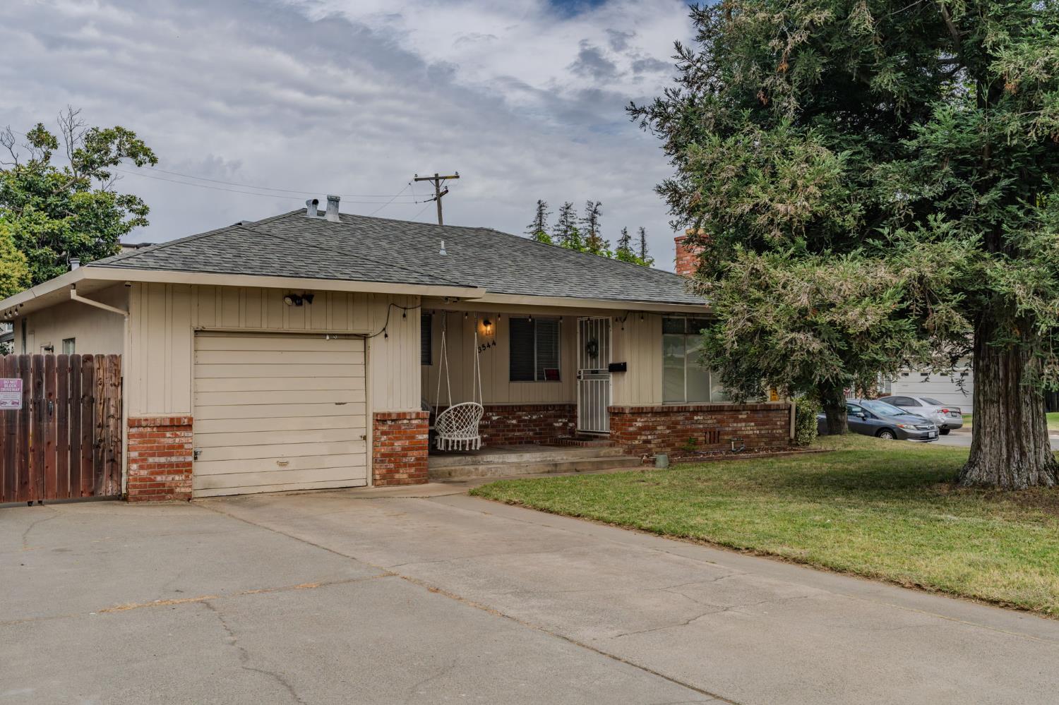 3540 Lynne Way
