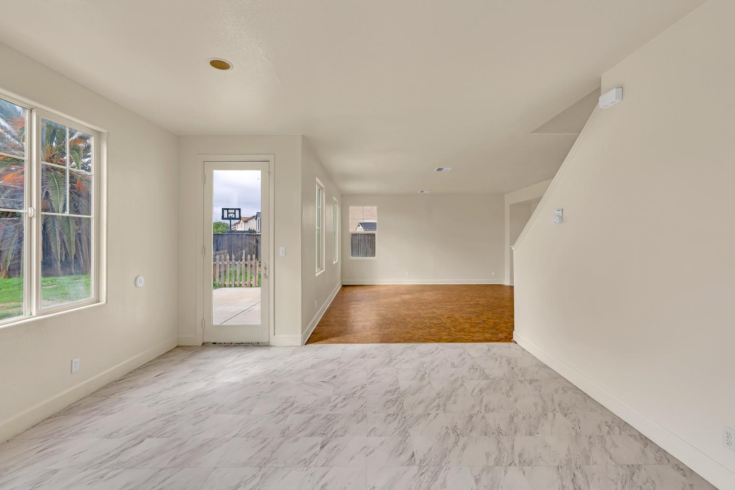 Los Banos, California 93635, United States, 4 Bedrooms Bedrooms, ,3 BathroomsBathrooms,Residential,Active,245790