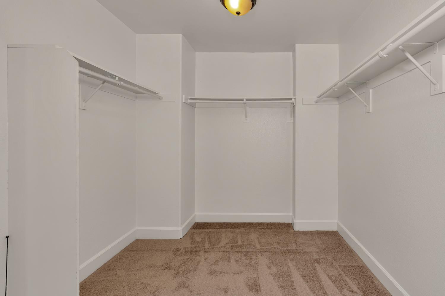 Los Banos, California 93635, United States, 4 Bedrooms Bedrooms, ,3 BathroomsBathrooms,Residential,Active,245790