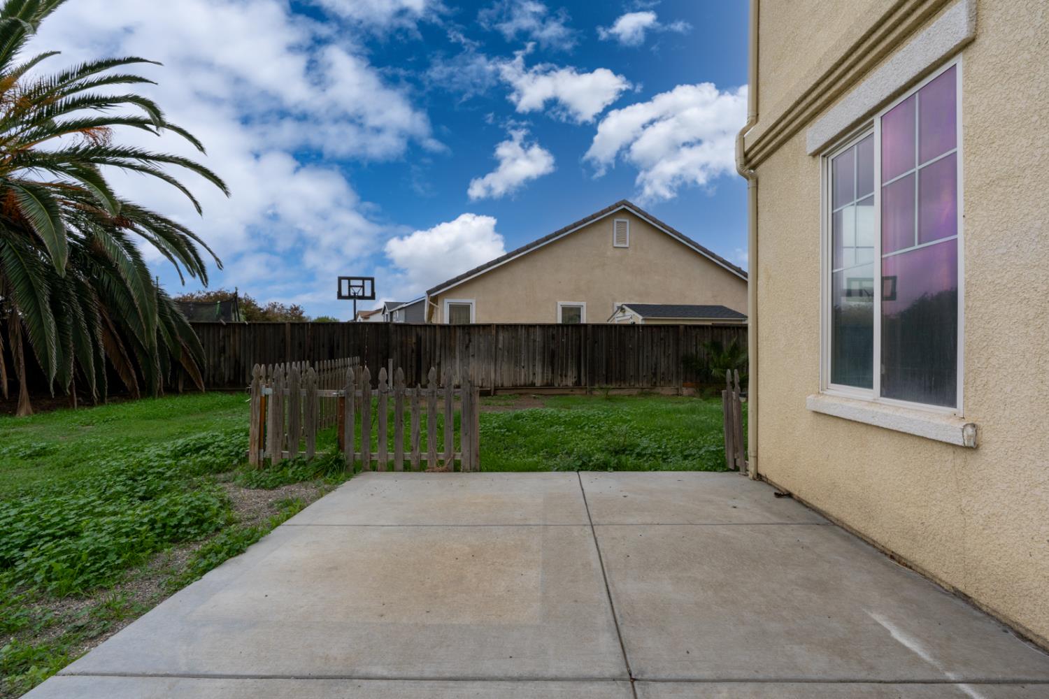 Los Banos, California 93635, United States, 4 Bedrooms Bedrooms, ,3 BathroomsBathrooms,Residential,Active,245790