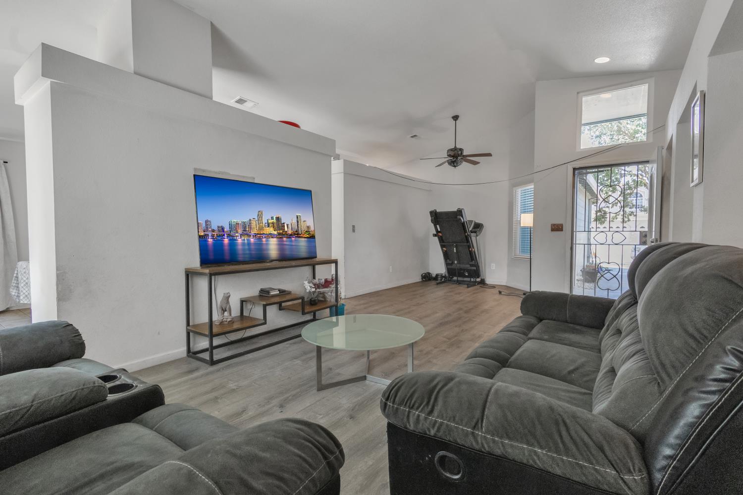 1675 Bonaire Circle