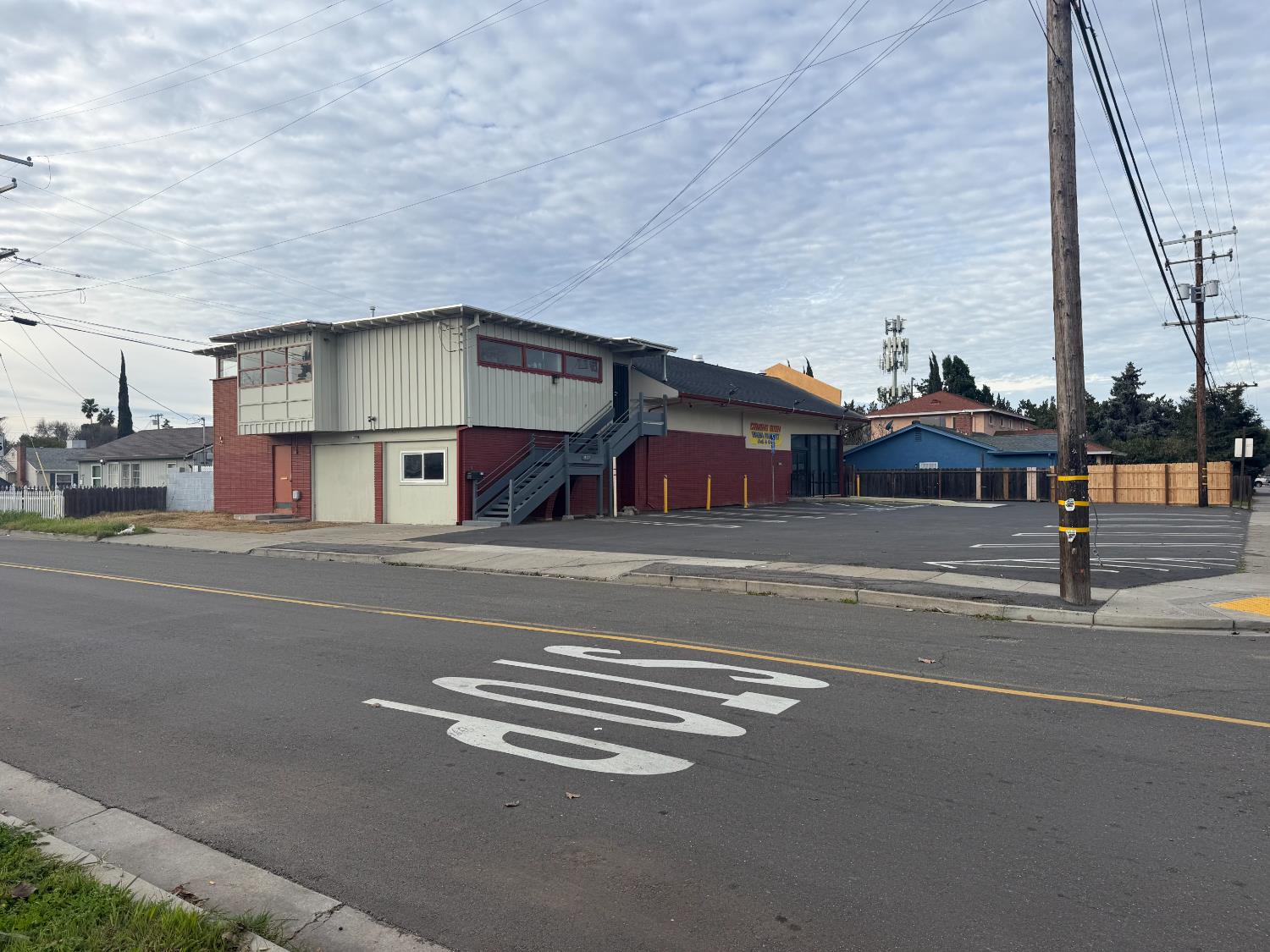 1804 Country Club Boulevard