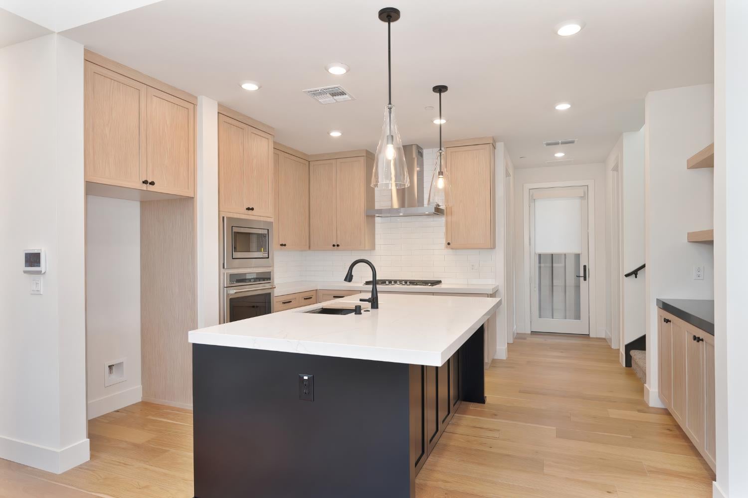 7100 Soleil Way