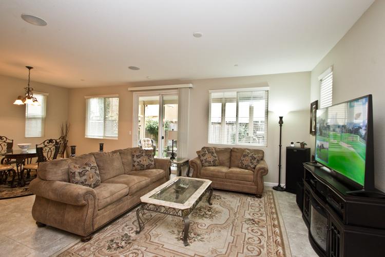 2116 Camino Real Way