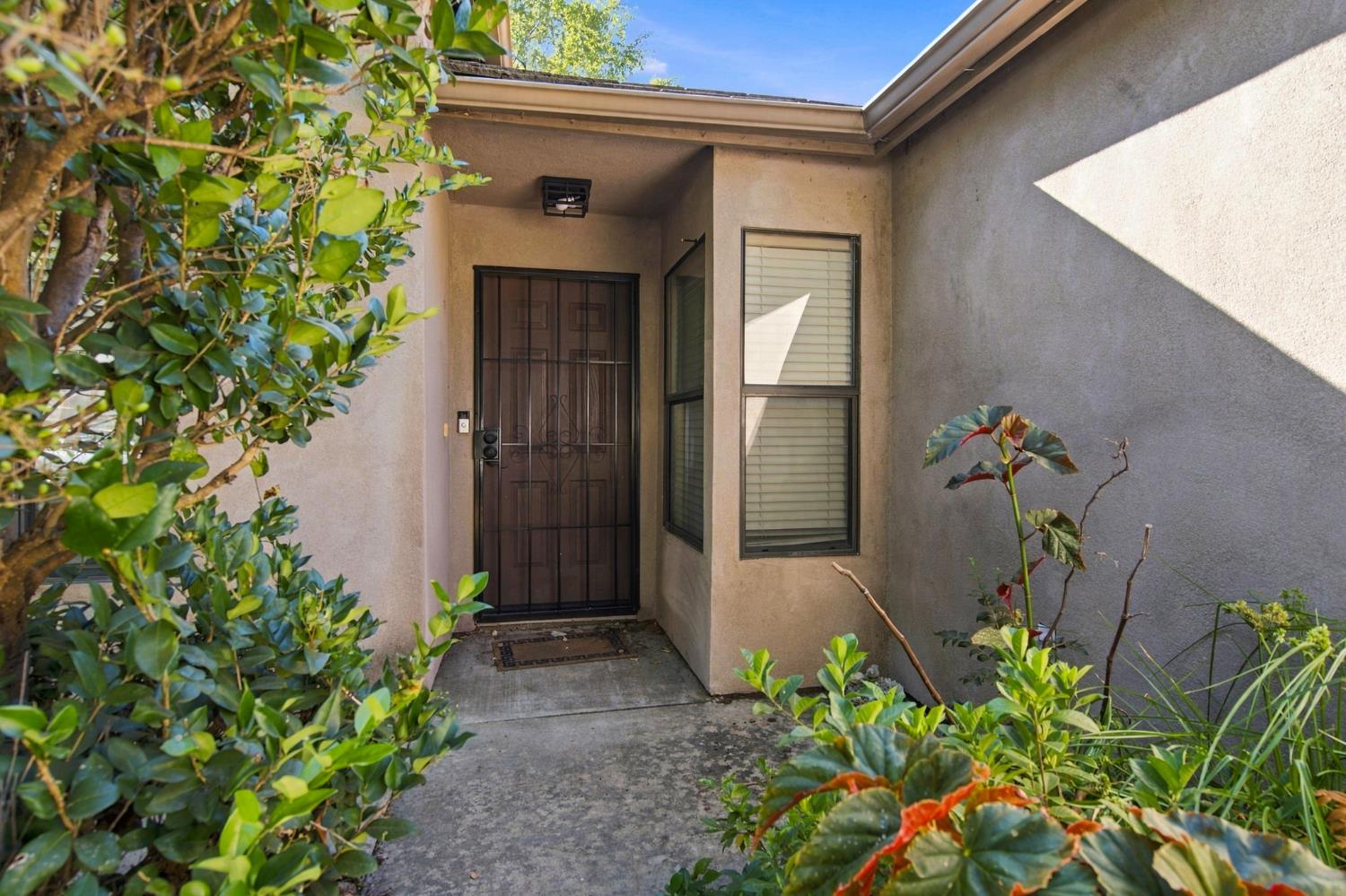 3436 Des Moines Drive