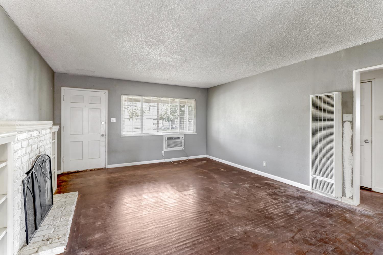 4940 Whittier Drive