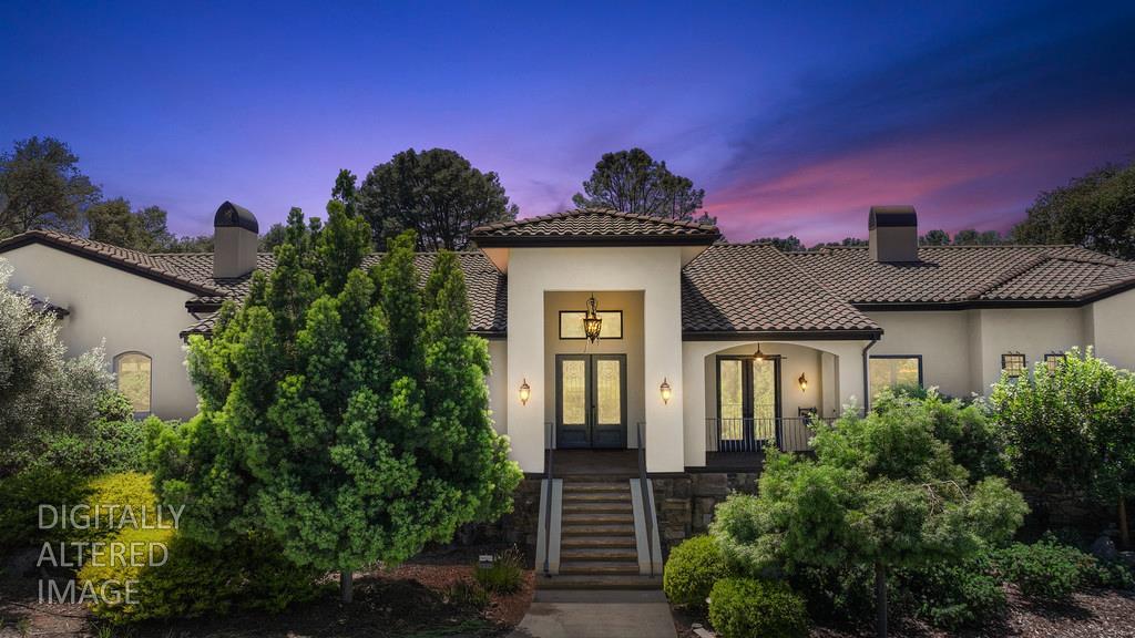 4580 Lake Forest Drive