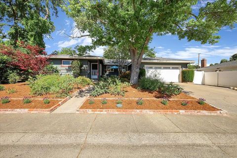 2812 Panay Court, Carmichael, CA 95608 - MLS#: 225058385