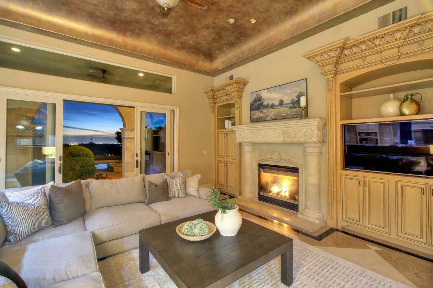 5535 Eden Roc Drive