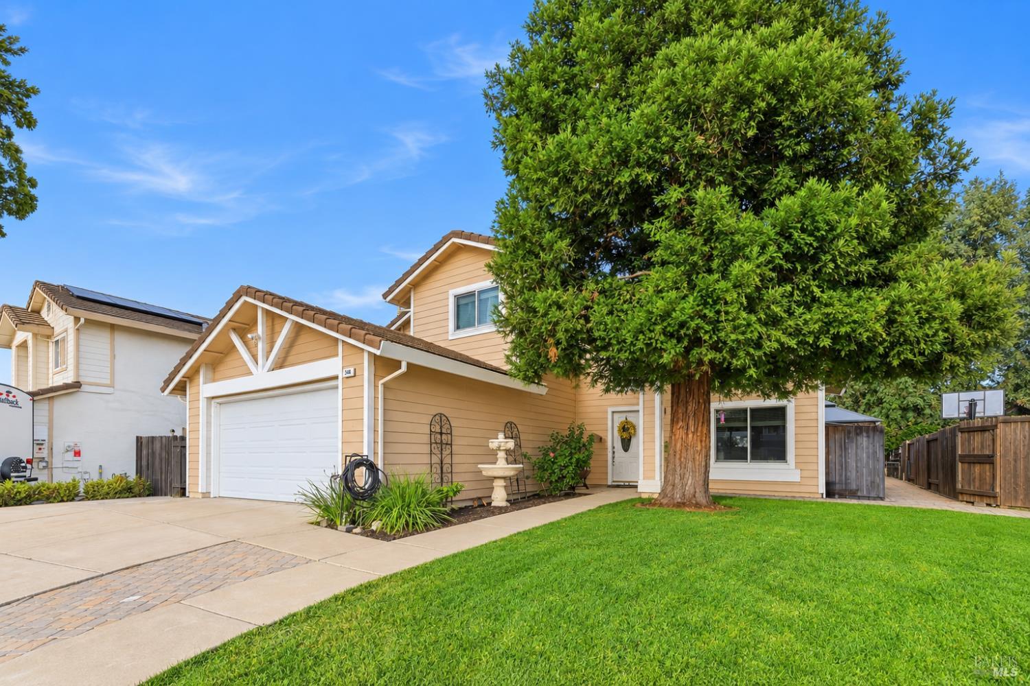 348 Schooner Court