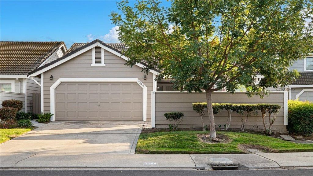 Photo of 2344 St Lawrence Lane, Modesto, CA 95356 (MLS # 225132435)