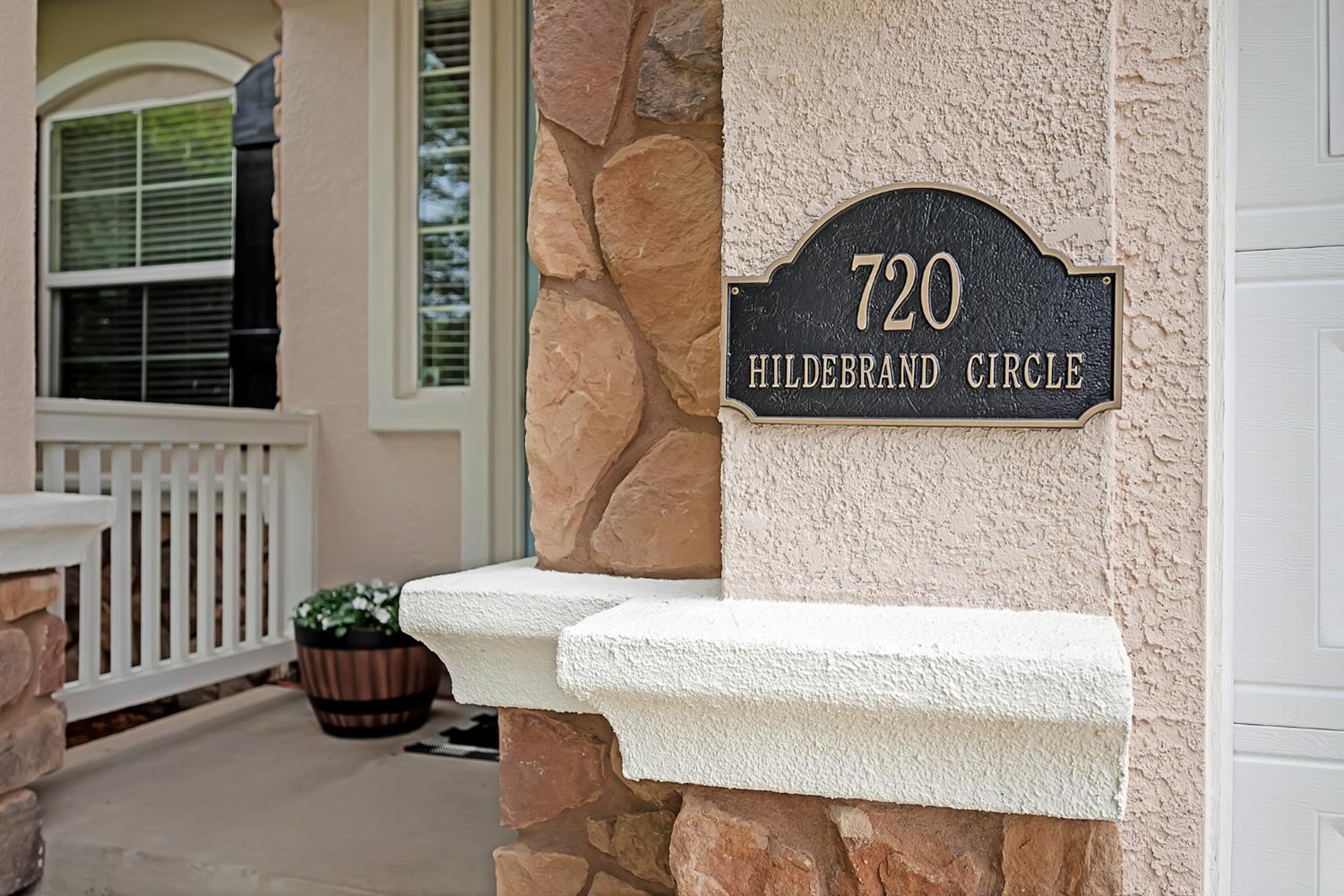 720 Hildebrand Circle