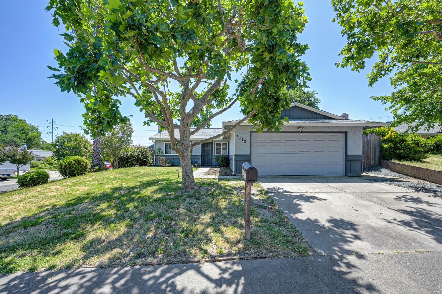 7372 Verdugo Way