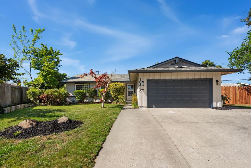 Photo of 10465 Rugby Court, Rancho Cordova, CA 95670 (MLS # 226031881)