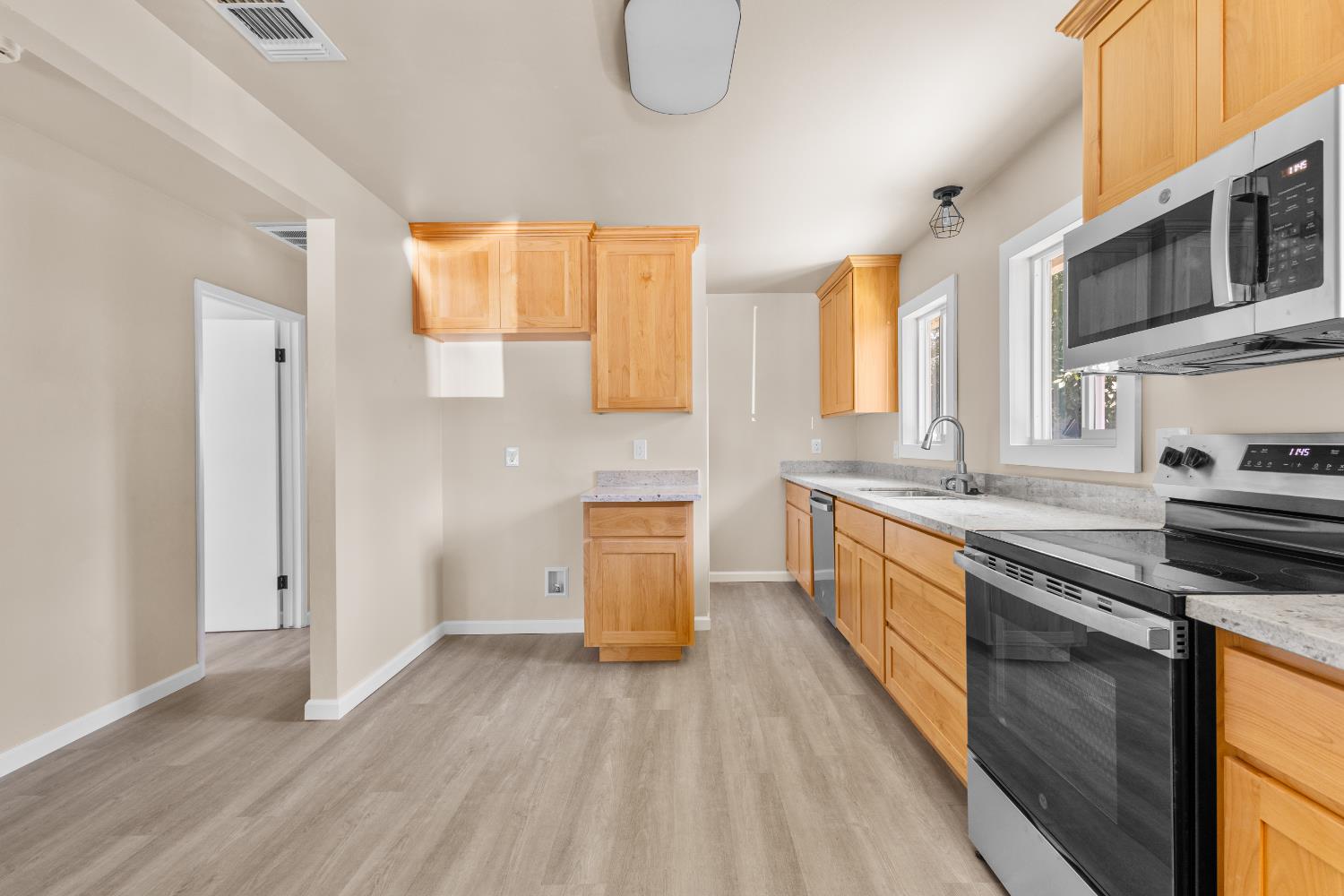 308 6th Street