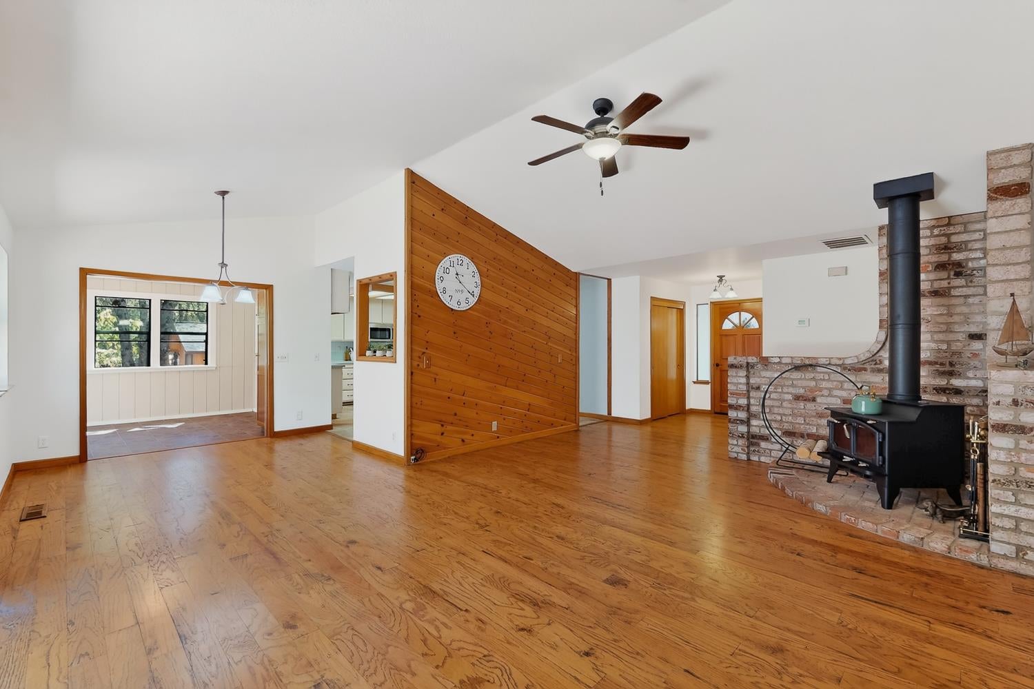 18018 Hummingbird Drive