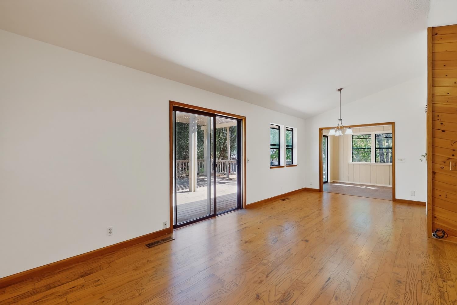 18018 Hummingbird Drive