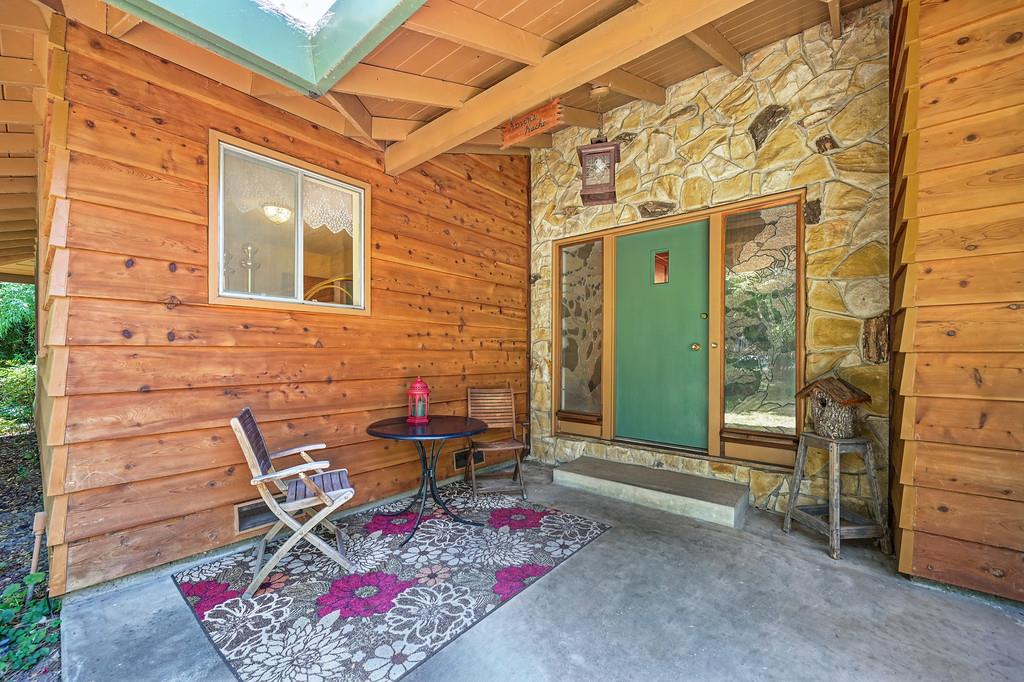 7912 Oak Glen Lane
